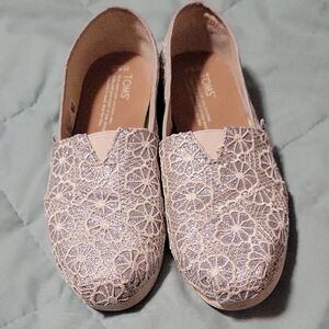Toms Cream Espadrilles with Lace Overlay